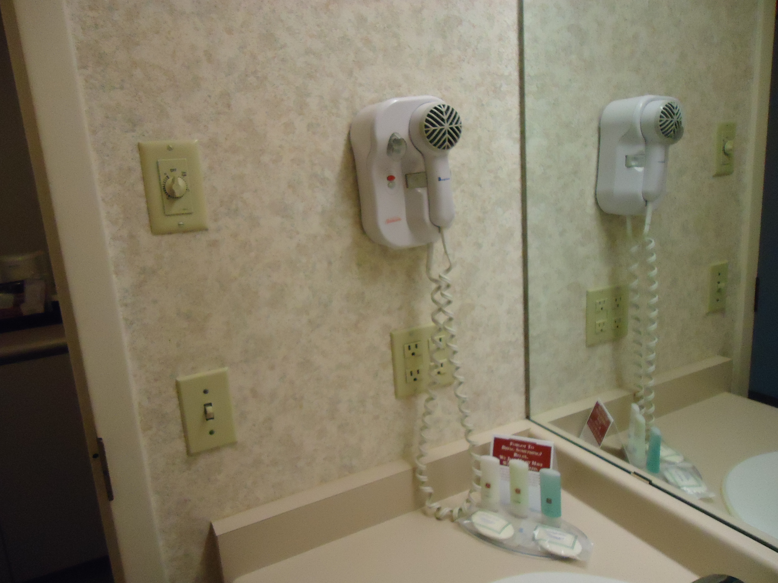 Bathroom toiletries towels 4 glasses rm 461 clarion hotel 